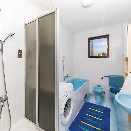Three-bedroom Holiday In